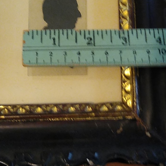 Old Antique Frame with Gentleman Silhouette - Picture 6 of 16